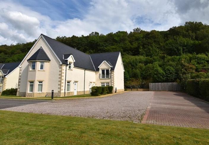 Conaglen, Glenloch View, Fort William 2-Bedroom Loch Side Flat Exteriér fotografie